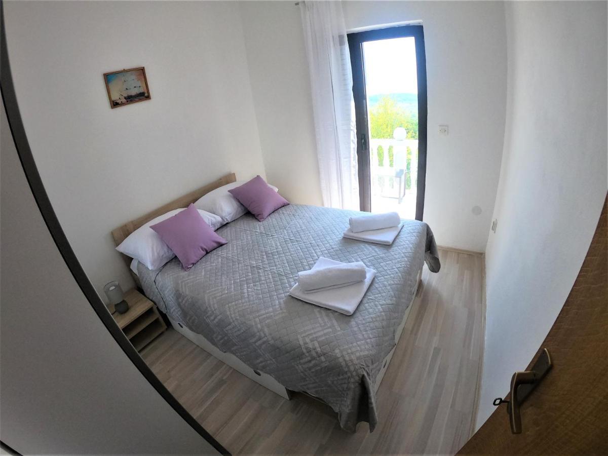 Apartman Tina Ražanac 外观 照片